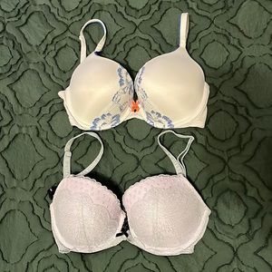 🌸Spring Cleaning🌸 2 32DDD VS Bras